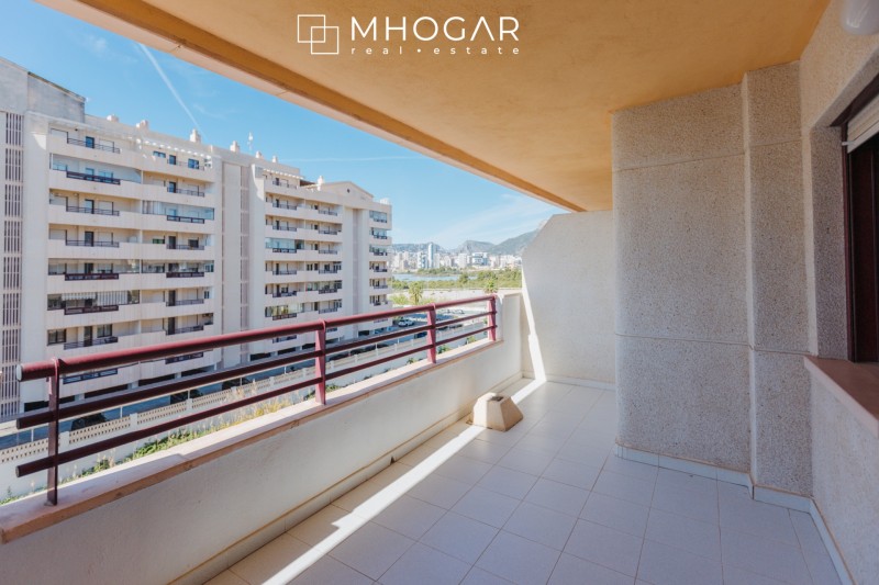 Calpe - Bonito y acogedor apartamento en primera linea de playa a la venta!